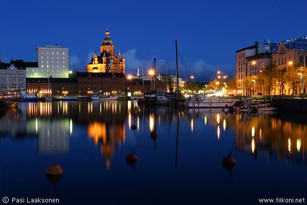 photo_helsinki-night-water